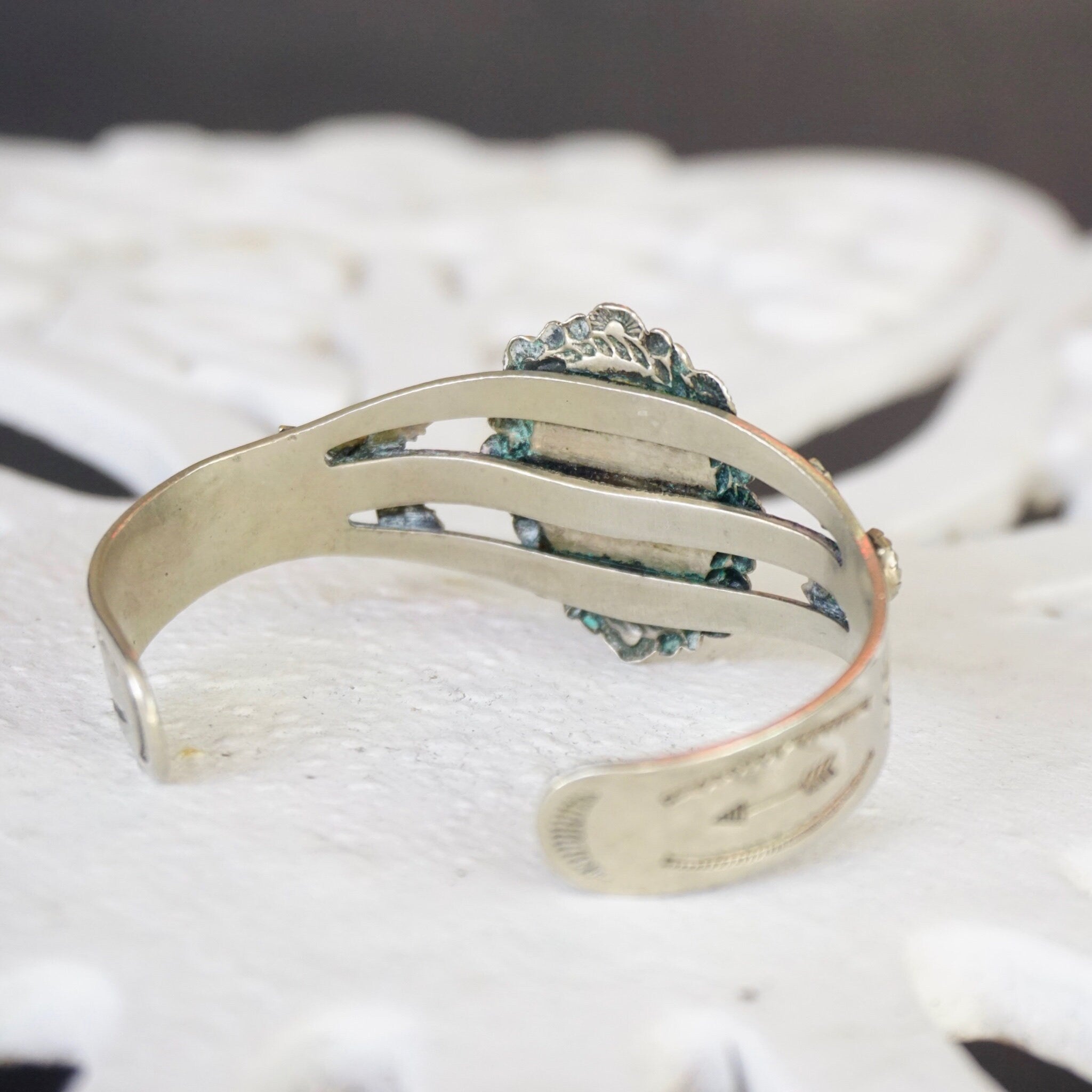 Vintage Native American Turquoise Cuff Bracelet, Beautiful Hammered Silver Cuff With Large Turquoise Stone, Arrow Design, Old Pawn Jewelry