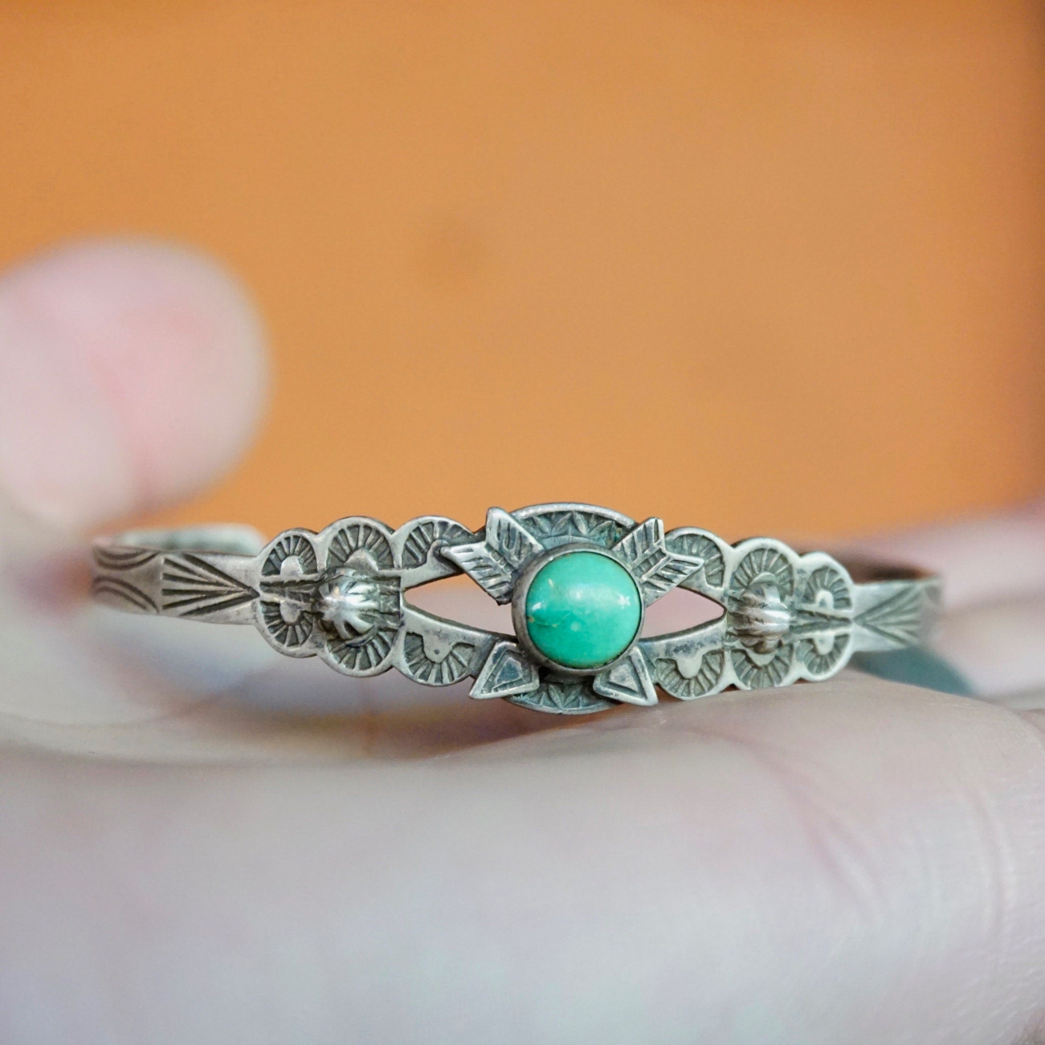 Vintage Coin Silver Turquoise Cuff Bracelet, Petite Silver Bracelet Beautiful Hammered Details, Natural Turquoise, Old Pawn Jewelry