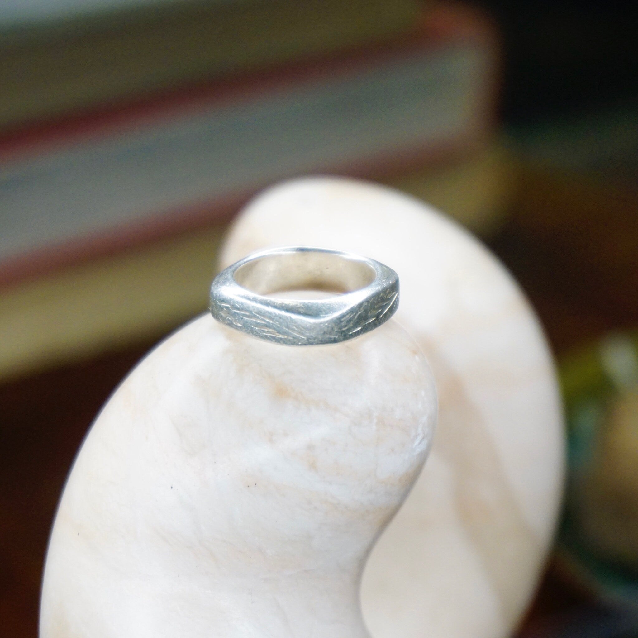 Vintage Etched Sterling Silver Ring, Minimalist Rounded Square Ring With Hammered Details, Solid Sterling Silver Ring, 925, Size 7 US