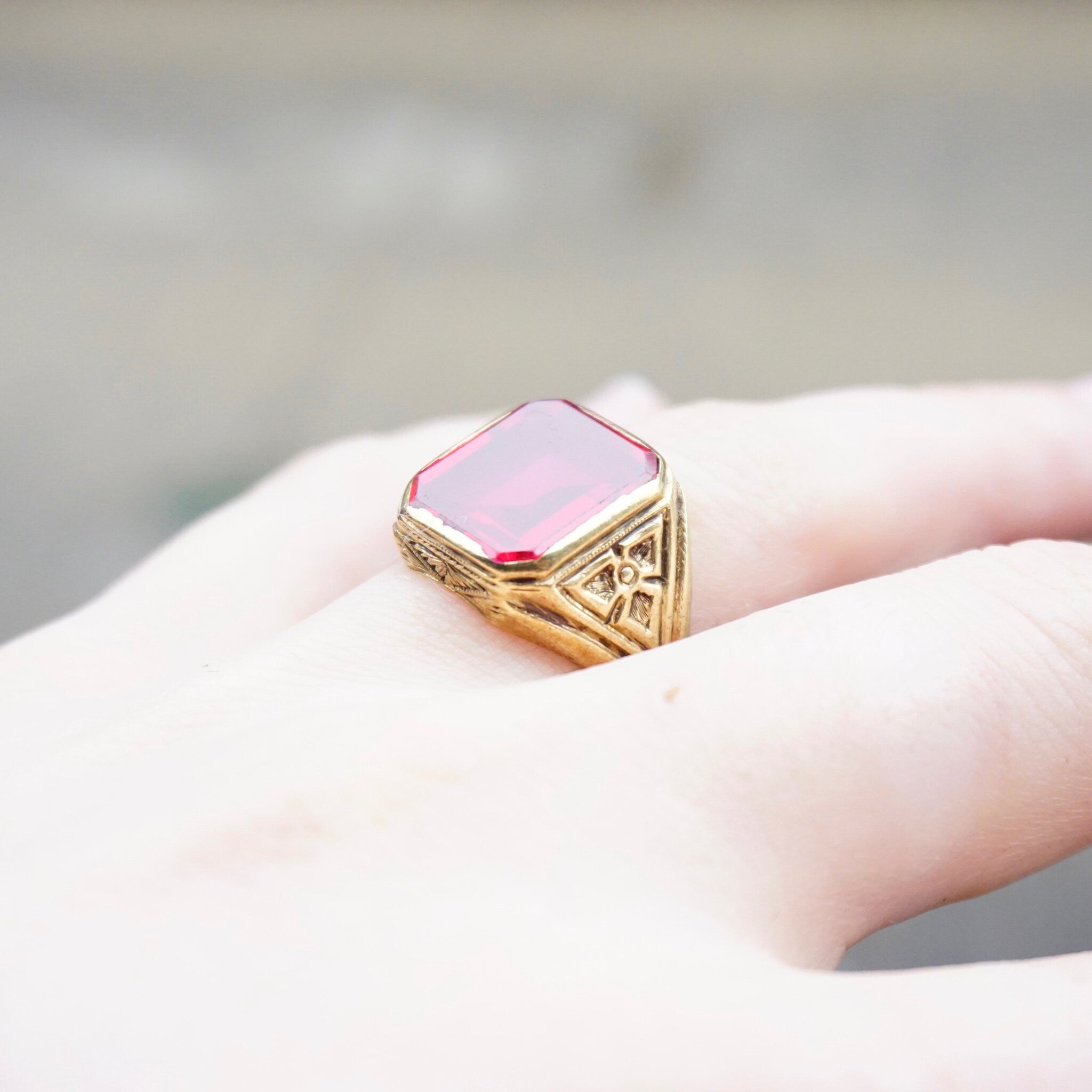 Vintage 14K Gold Ruby Glass Ring, Men's Yellow Gold Estate Ring With Synthetic Ruby Stone, Etched 14K Gold Ring, Statement Ring, Size 8 US