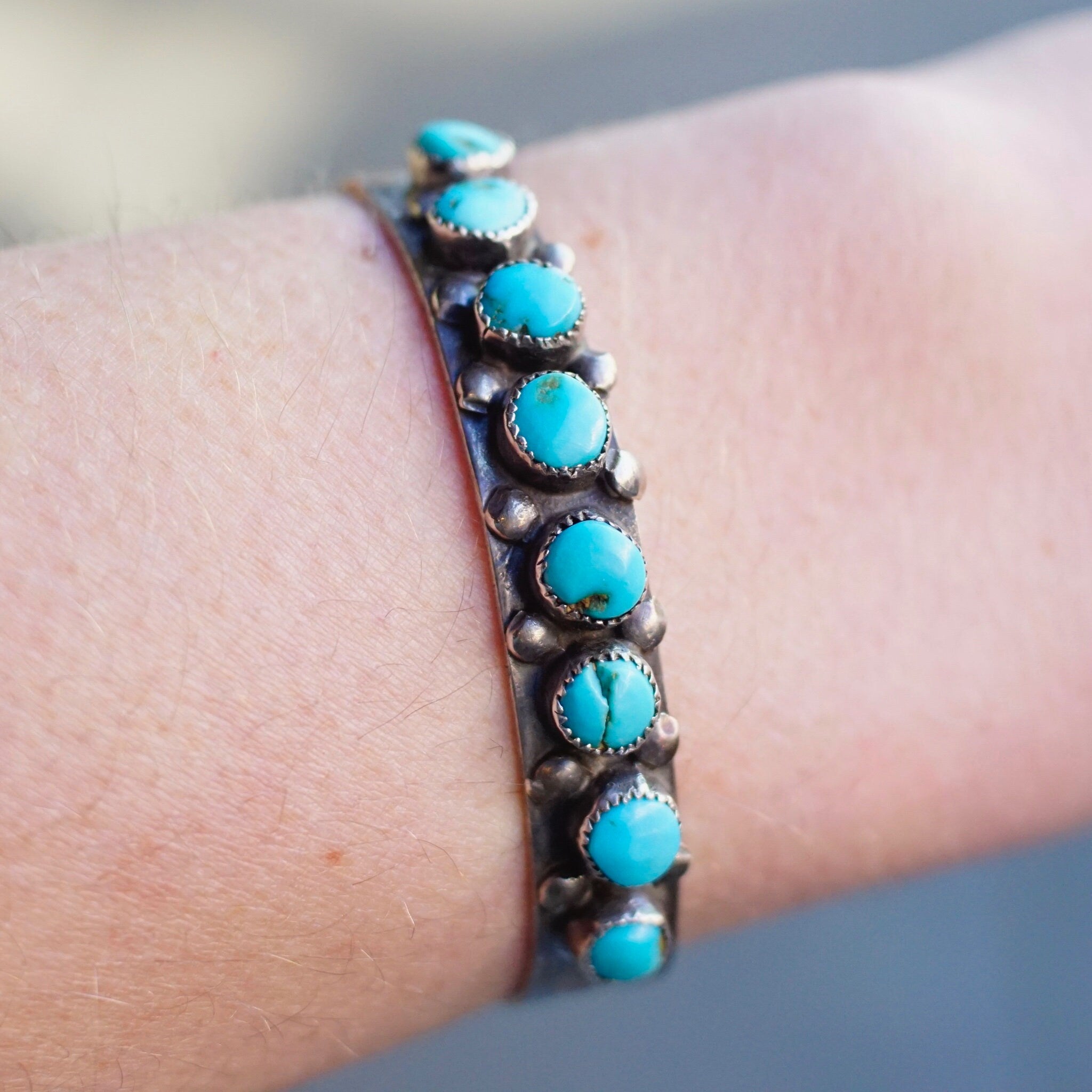 Vintage Zuni Snake Eye Turquoise Cuff Bracelet, Petite Silver Cuff With Single Row Of Turquoise Stones, Native American Old Pawn Jewelry
