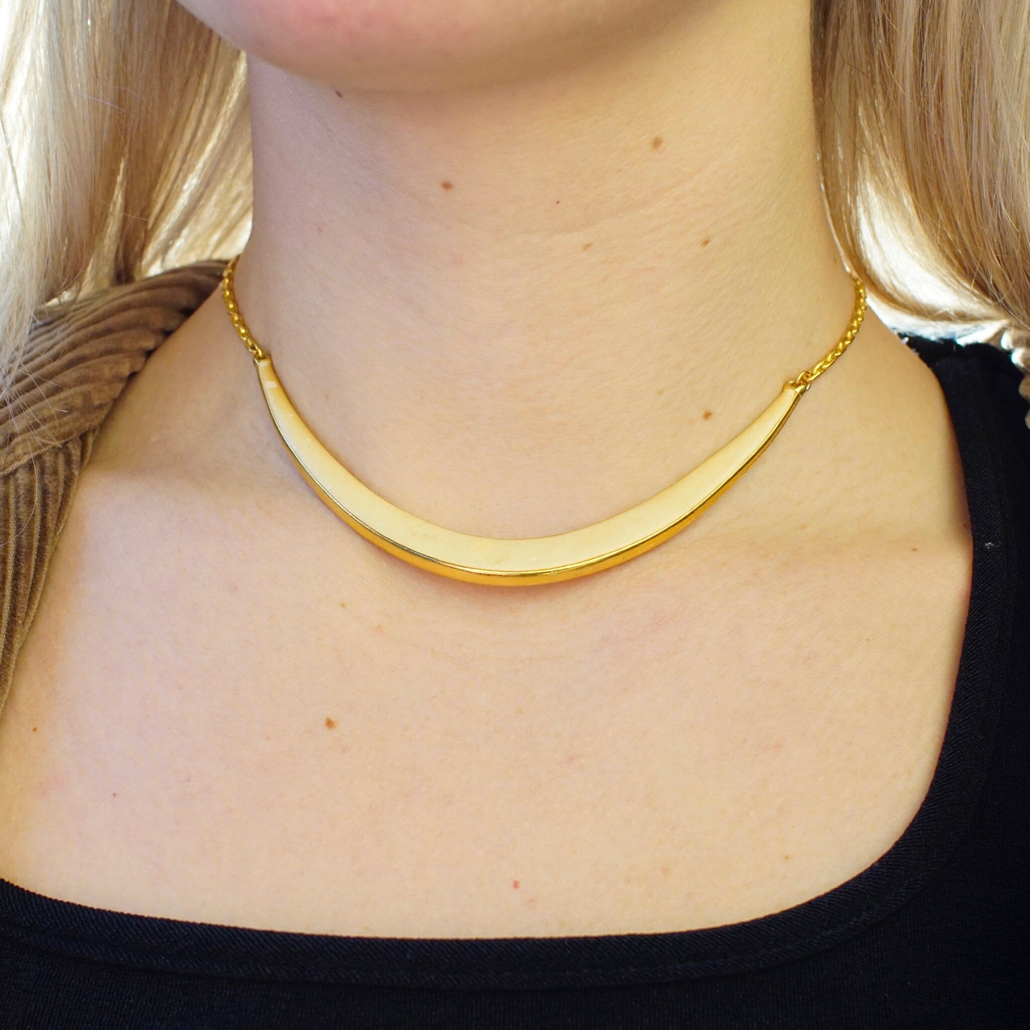 Vintage Gold Tone & White Enamel Curved Bar Collar Necklace, Unique Crescent Panel Choker, Fun Costume Jewelry, Statement Necklace
