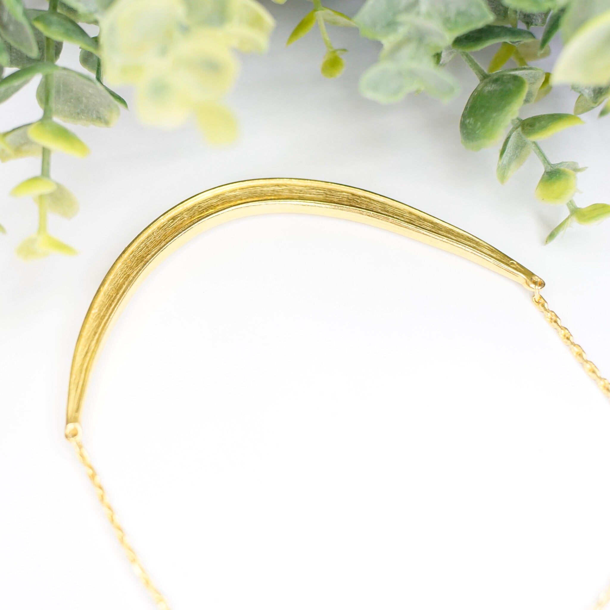 Vintage Gold Tone & White Enamel Curved Bar Collar Necklace, Unique Crescent Panel Choker, Fun Costume Jewelry, Statement Necklace