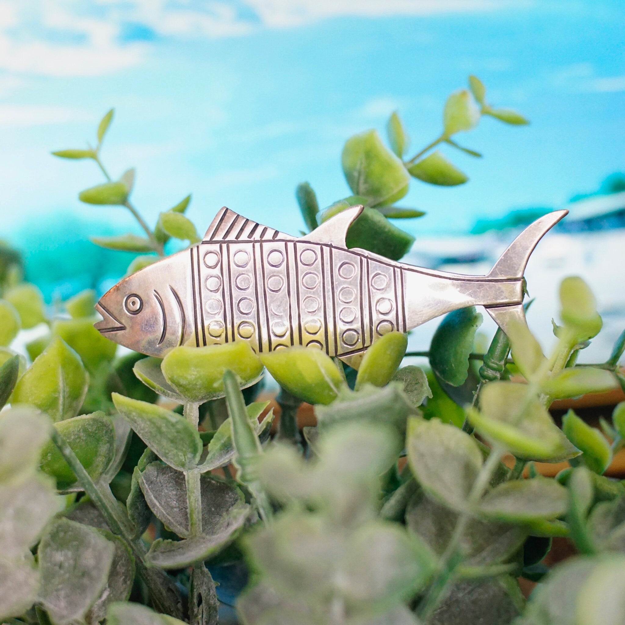 Vintage TAXCO Sterling Silver Fish Brooch, Hammered Silver Tuna Fish Pin, Solid Mexican Silver Brooch, Aquatic Life Jewelry, Mexico 925