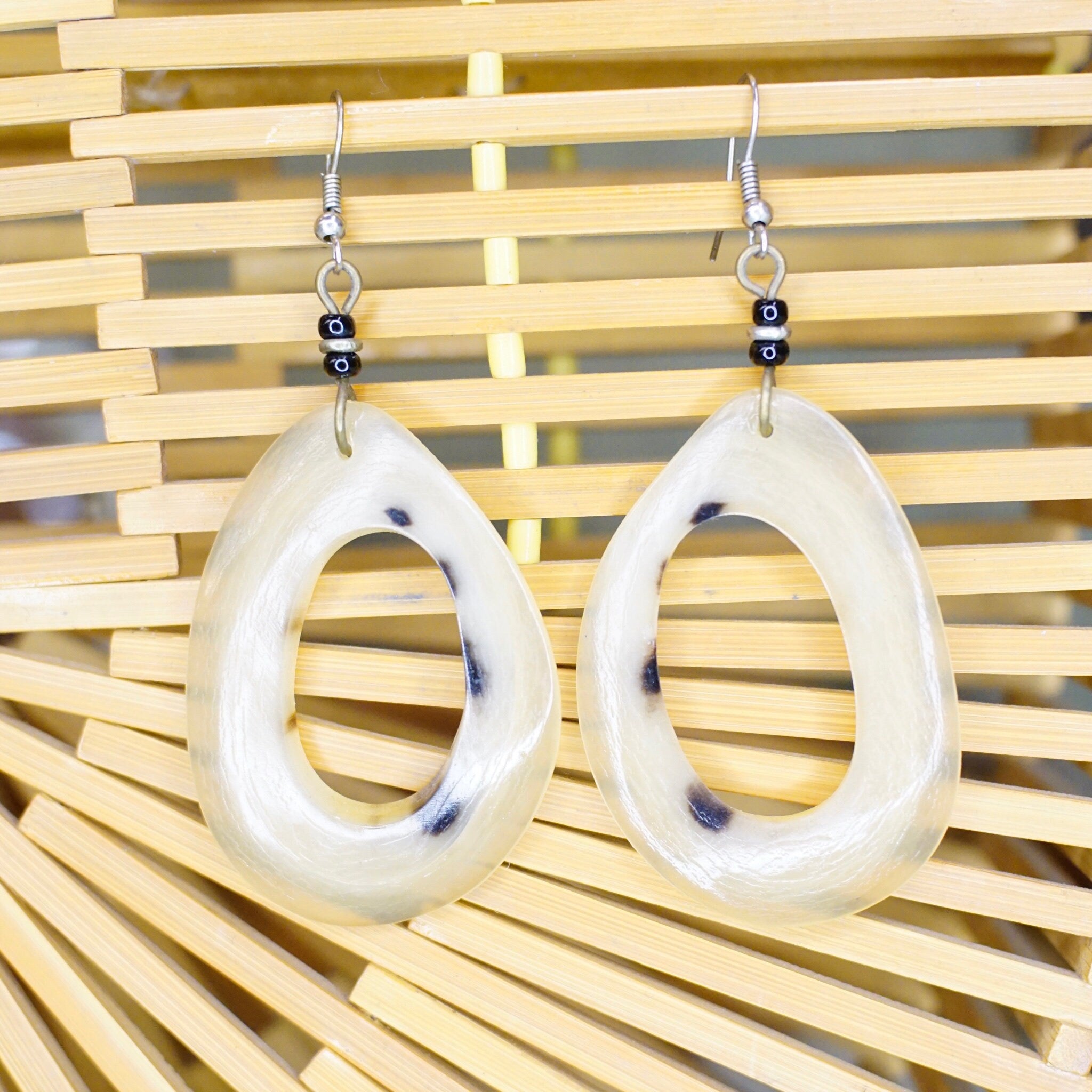 Retro Beige & Brown Cut Out Dangle Earrings, Semi-Transparent Plastic Calico Slice Fish Hook Earrings, Boho Earrings, Statement Accessory