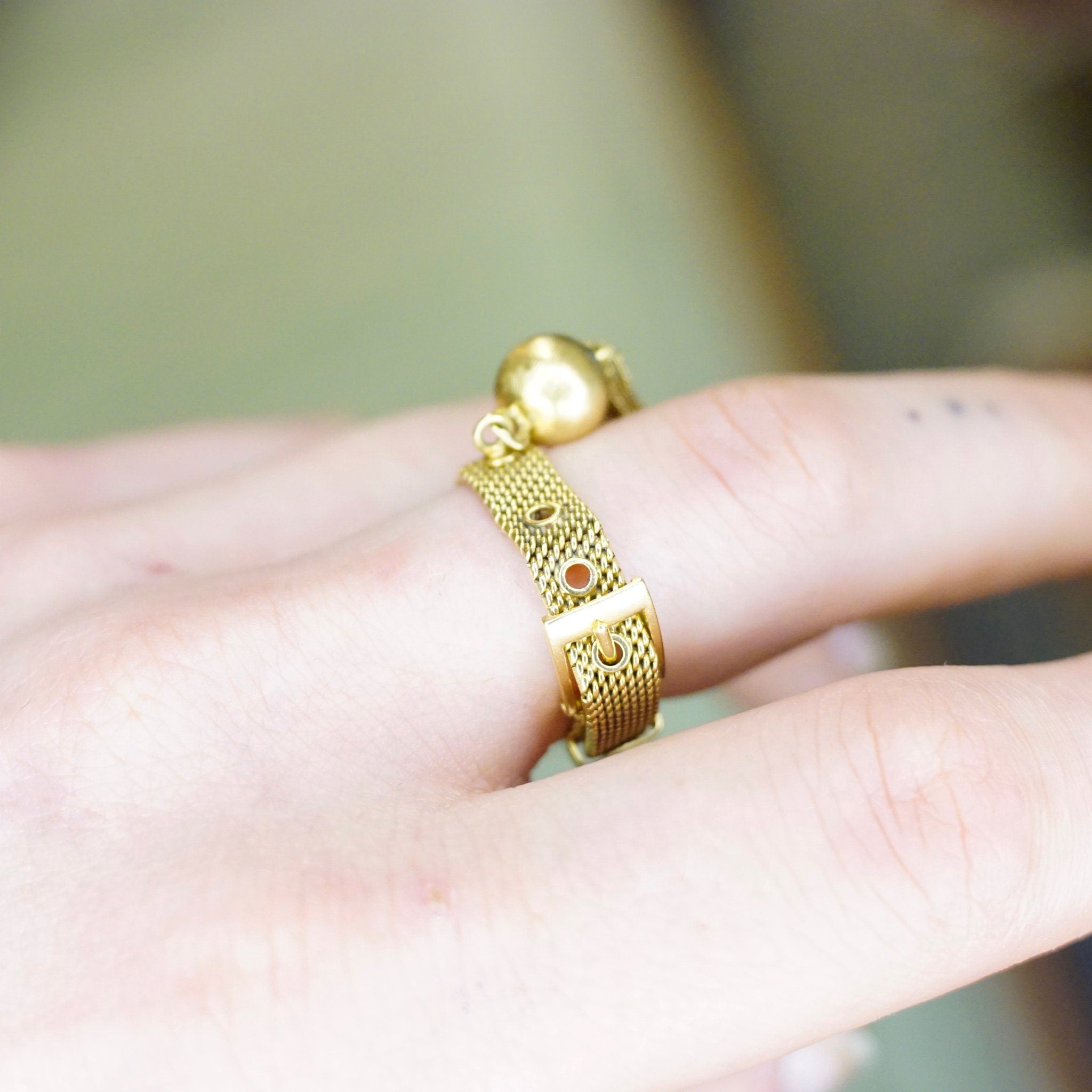 Vintage Italian 18K Gold Mesh Belt Ring, Adjustable Gold Ring With Ball Tassel, Unique Gold Belt Buckle Ring, Statement Jewelry, 750 15VI