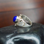 Vintage Native American Silver & Lapis Lazuli Ring, Gorgeous Lapis Ring With Silver Leaf Details, Raised Tear Drop Stone Ring, Size 5 3/4 US