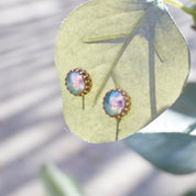 Vintage 14K Gold Lavender Pearl Stud Earrings, Beautifully Iridescent Pearl Earrings, Ornate Gold Prong Earrings With Freshwater Pearl, 9mm