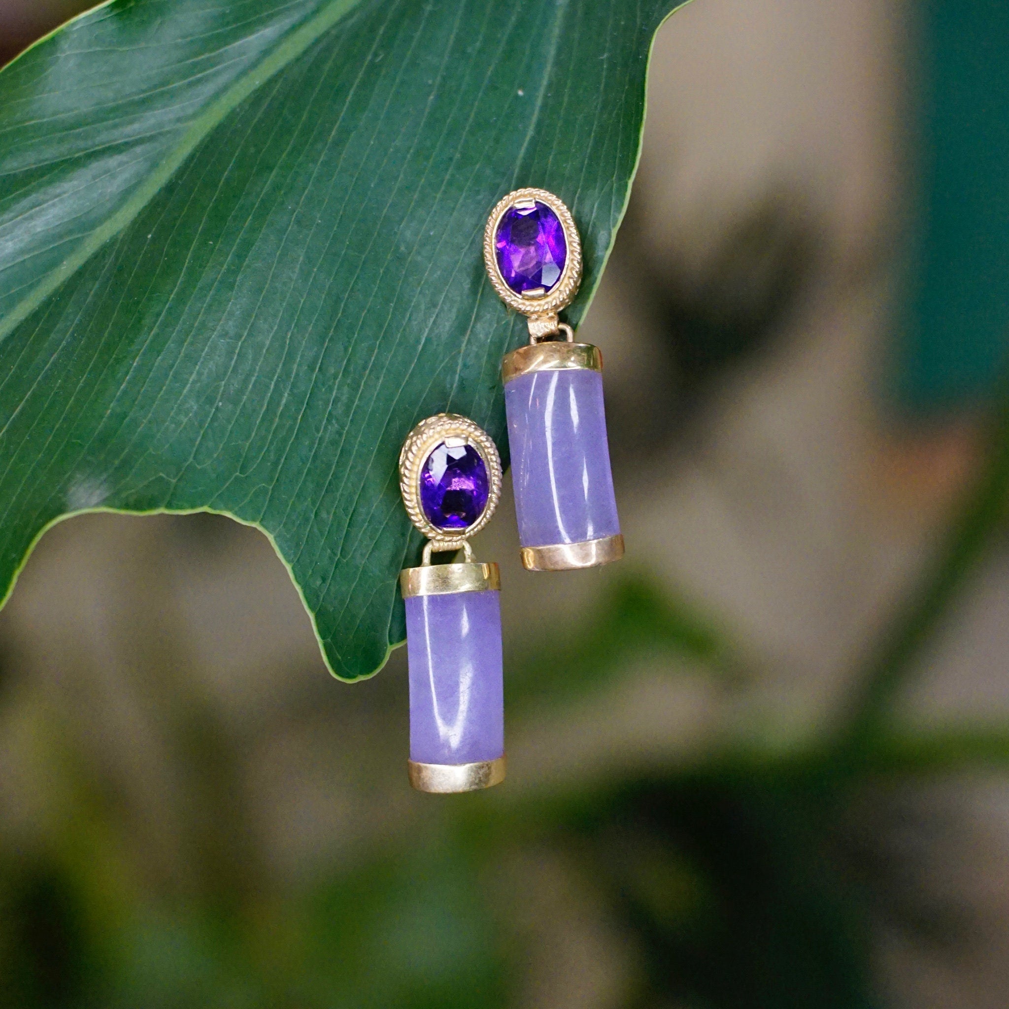 Vintage 14K Gold, Amethyst & Lavender Jade Stud Earrings, Ornate Gold and Purple Dangle Earrings, Natural Jade, Authentic Amethyst, 1" L