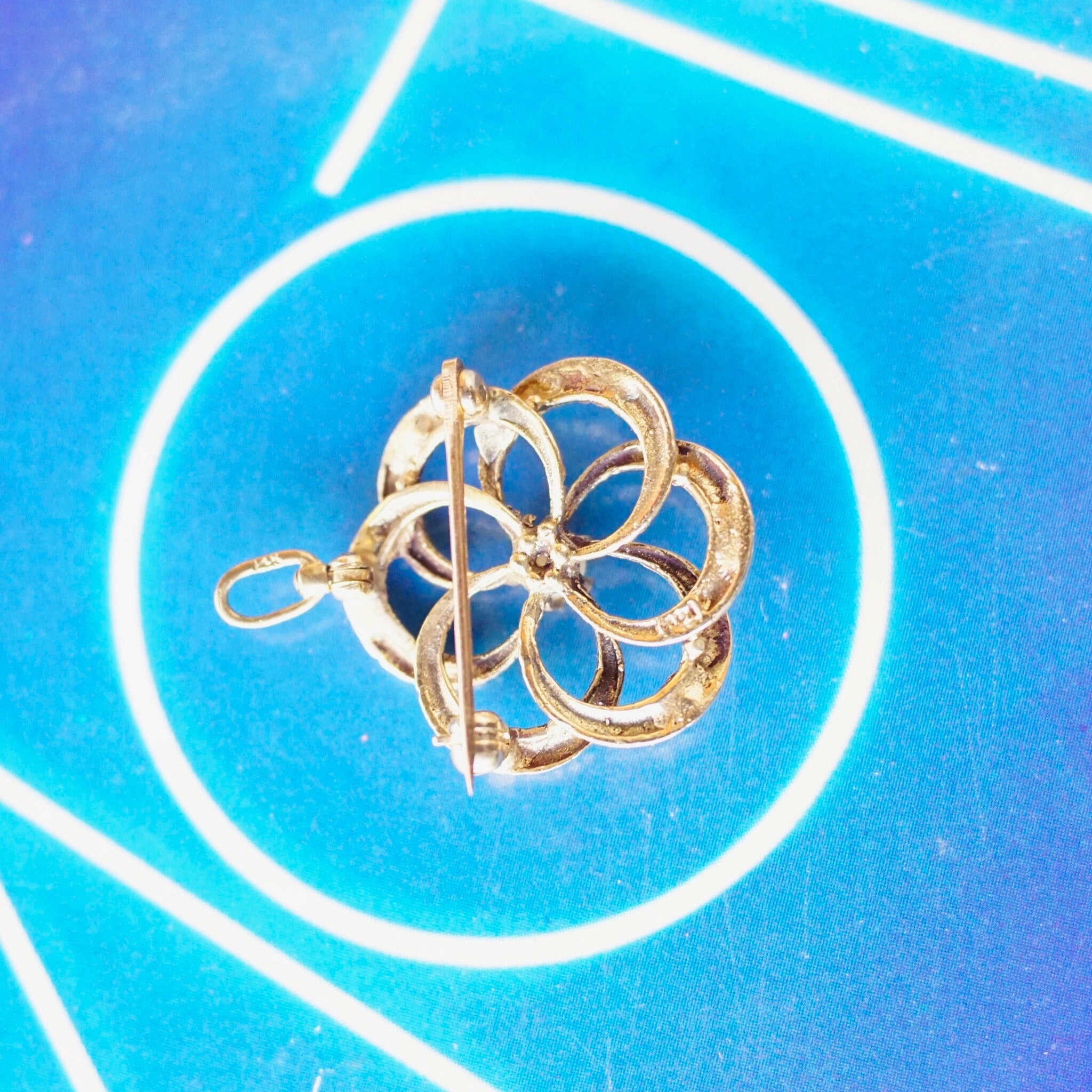 Vintage 14K Gold & Pearl Spiral Brooch/Pin, Circular Pin With Natural Pearl and Accent Blue Stone, Gold Pendant With Hinged Loop, 22mm
