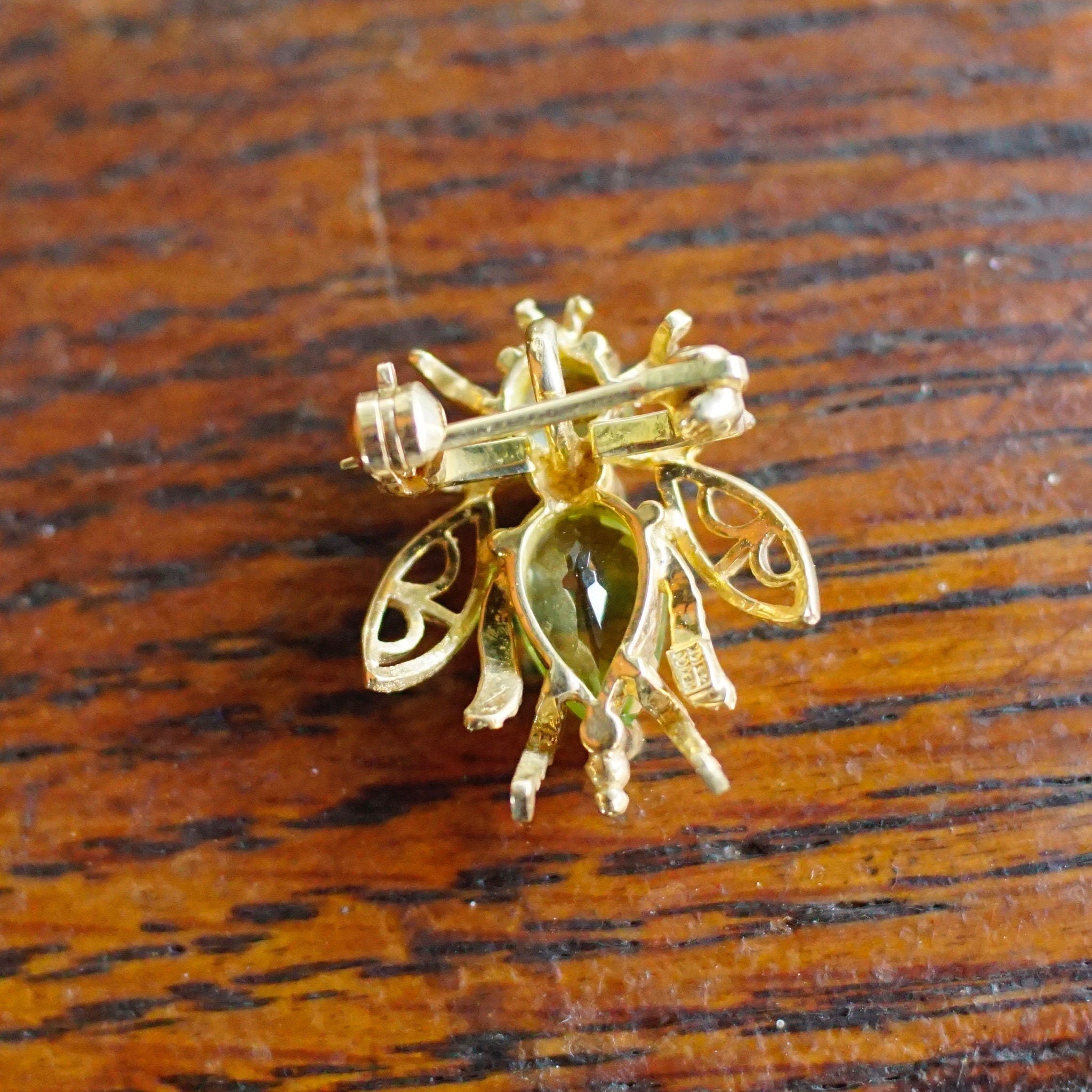 Vintage 14K Gold Peridot Bee Brooch/Pendant, Cute Gold Bee Pin With Green Gemstone, Tiny Bee Brooch With Necklace Loop, Made In Mexico, 15mm