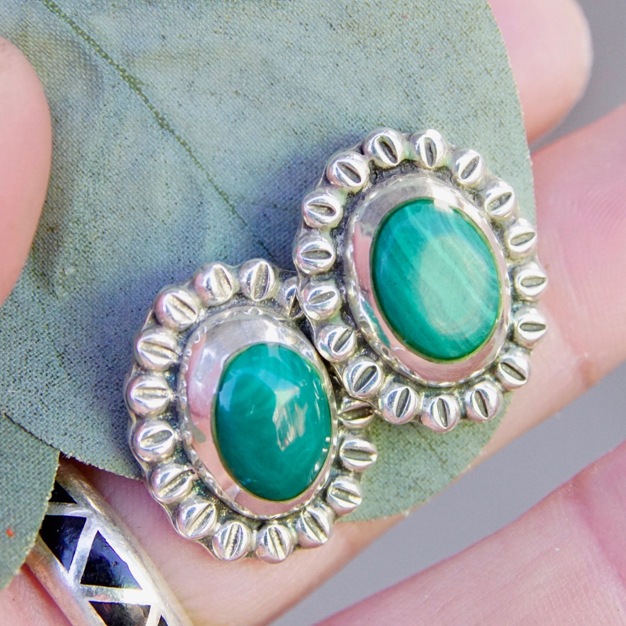 Vintage Sterling Silver & Malachite Flower Stud Earrings, Hammered Silver Earrings With Green Stone, Statement Earrings, Mexico 925