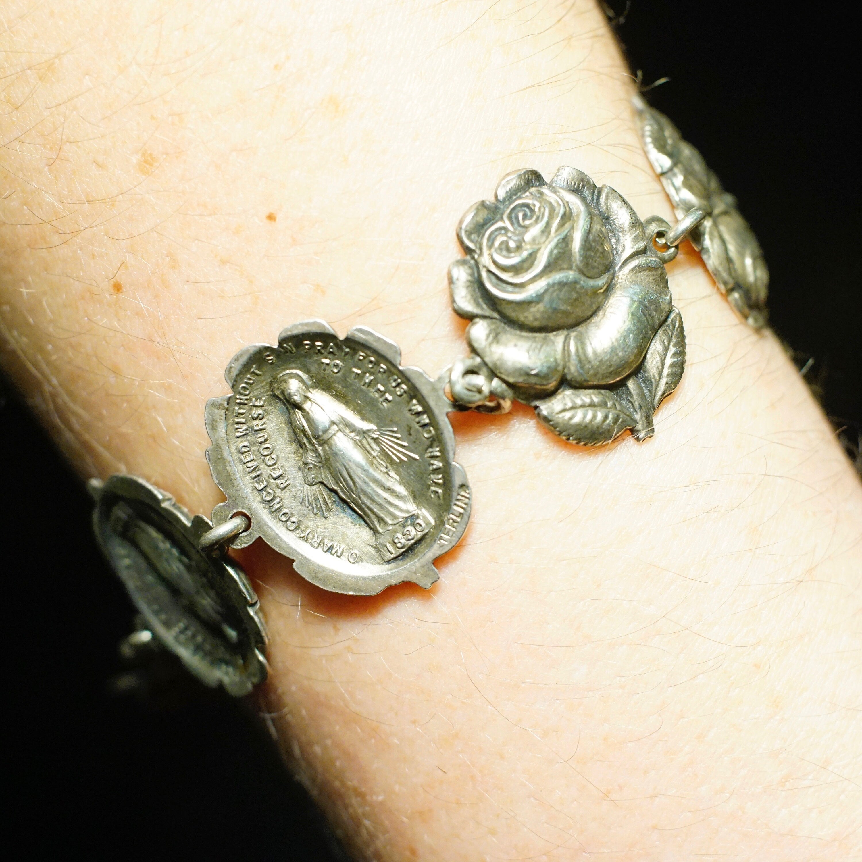 Vintage HMH Sterling Silver Rosebud & Mother Mary Reversible Bracelet, Patron Saint Virgin Mary Rose Link Bracelet, Religious Jewelry, 925