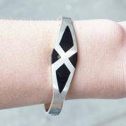 Vintage TAXCO 925 Sterling Silver & Onyx Hinged Bangle, Modernist Silver Bracelet With Inlaid Black Onyx, Geometric Design, Made in Mexico