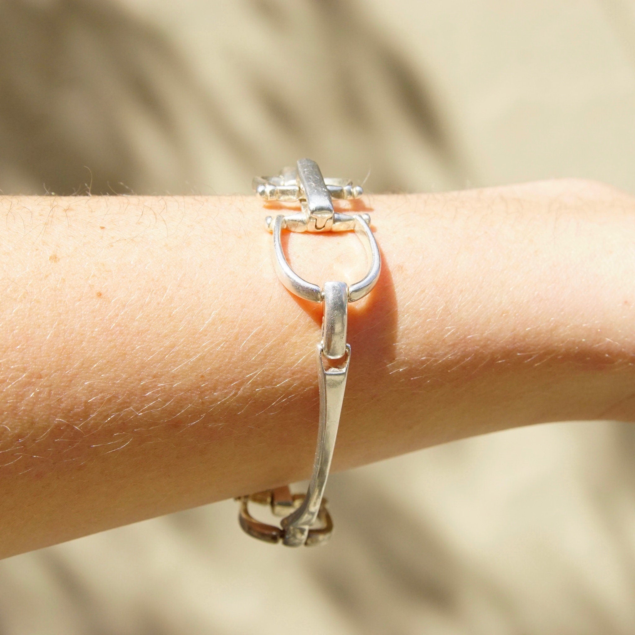 Vintage Sterling Silver D-Ring Snaffle Bit Bracelet, Silver Horse Stirrup Link Bracelet, Equestrian Horsebit Silver Bracelet, 8" Long