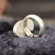 Vintage Sterling Silver & Onyx Ring, Modernist Oval Ring With Black Center Stone, Silver Onyx Eye Ring, 925 Jewelry, Size 7 3/4 US