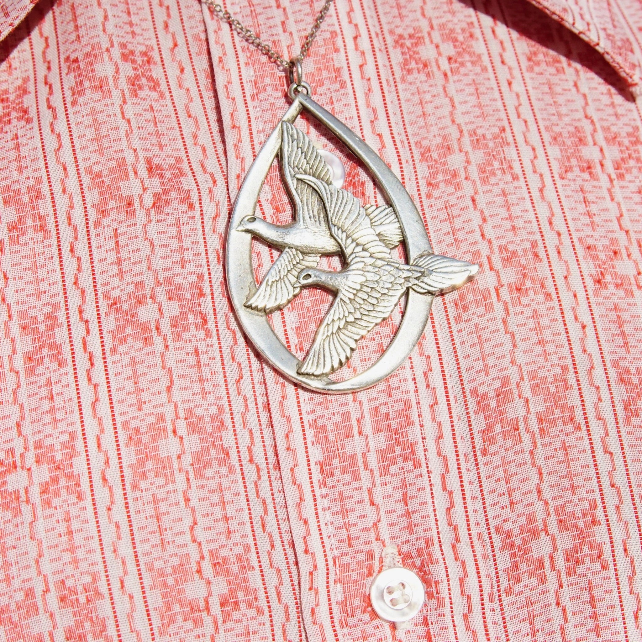 Vintage Peace On Earth 1972 Flying Doves Teardrop Pendant, Wallace Sterling Silver Embossed Dove Pendant, Large Silver Pendant, 2 3/4"