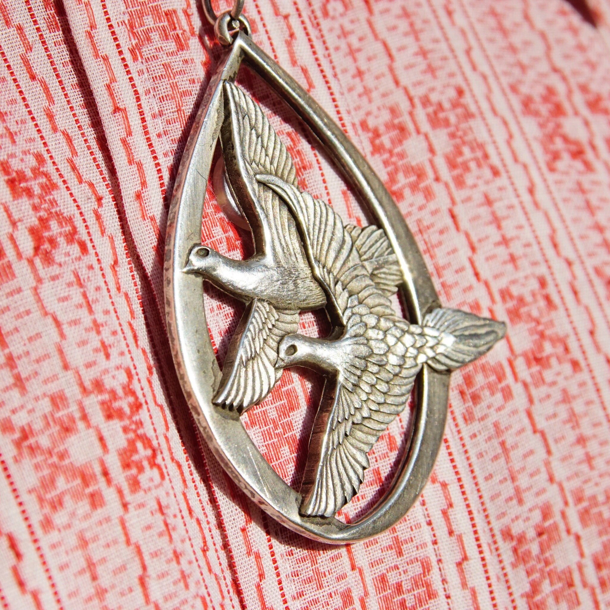 Vintage Peace On Earth 1972 Flying Doves Teardrop Pendant, Wallace Sterling Silver Embossed Dove Pendant, Large Silver Pendant, 2 3/4"