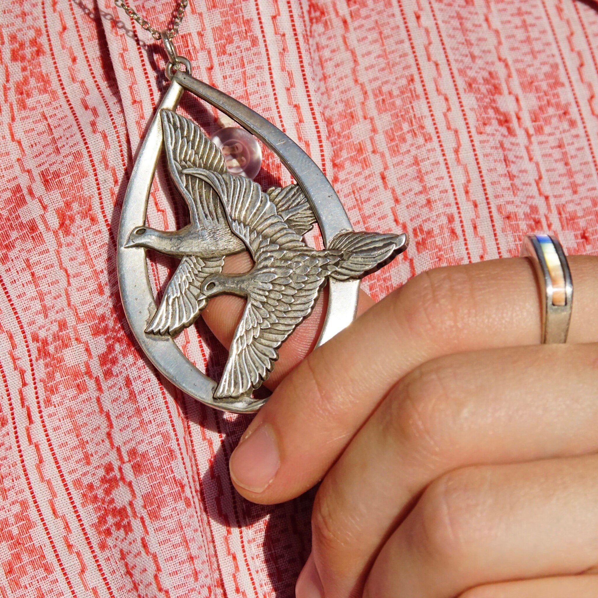 Vintage Peace On Earth 1972 Flying Doves Teardrop Pendant, Wallace Sterling Silver Embossed Dove Pendant, Large Silver Pendant, 2 3/4"