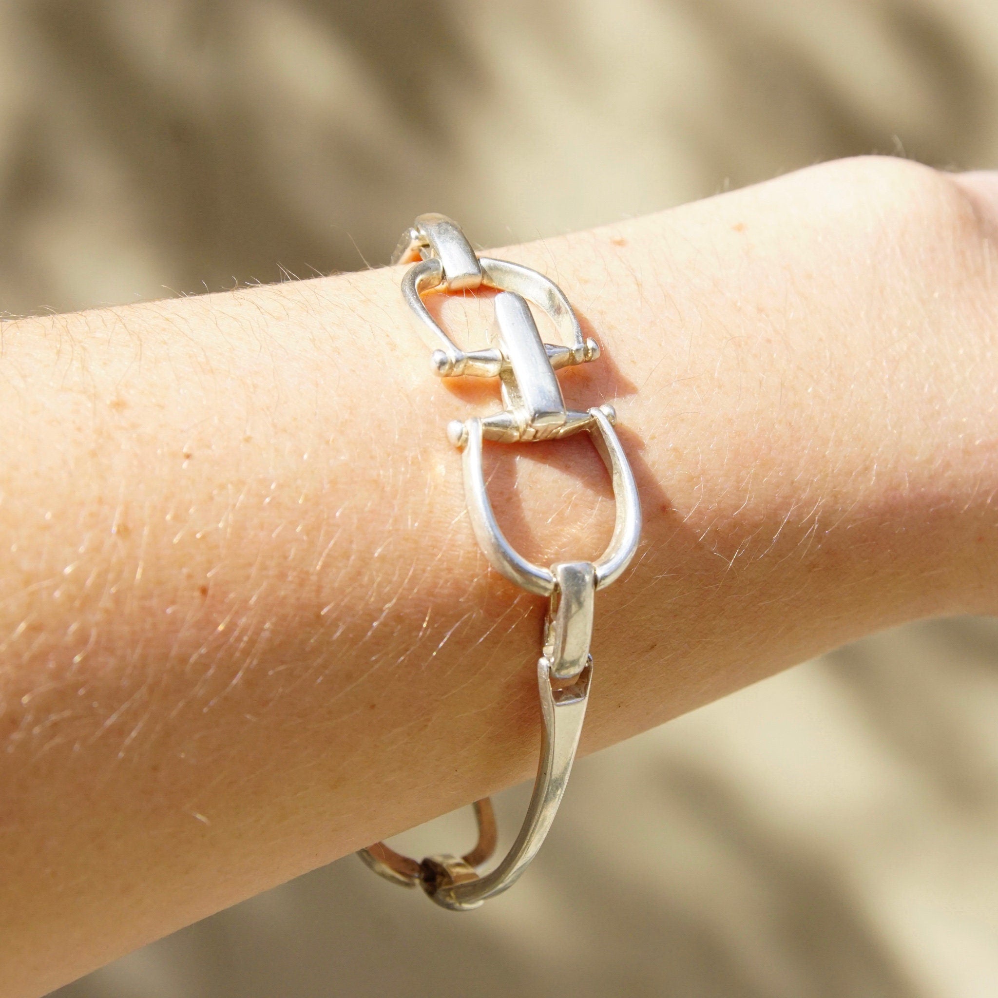 Vintage Sterling Silver D-Ring Snaffle Bit Bracelet, Silver Horse Stirrup Link Bracelet, Equestrian Horsebit Silver Bracelet, 8" Long