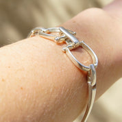 Vintage Sterling Silver D-Ring Snaffle Bit Bracelet, Silver Horse Stirrup Link Bracelet, Equestrian Horsebit Silver Bracelet, 8" Long