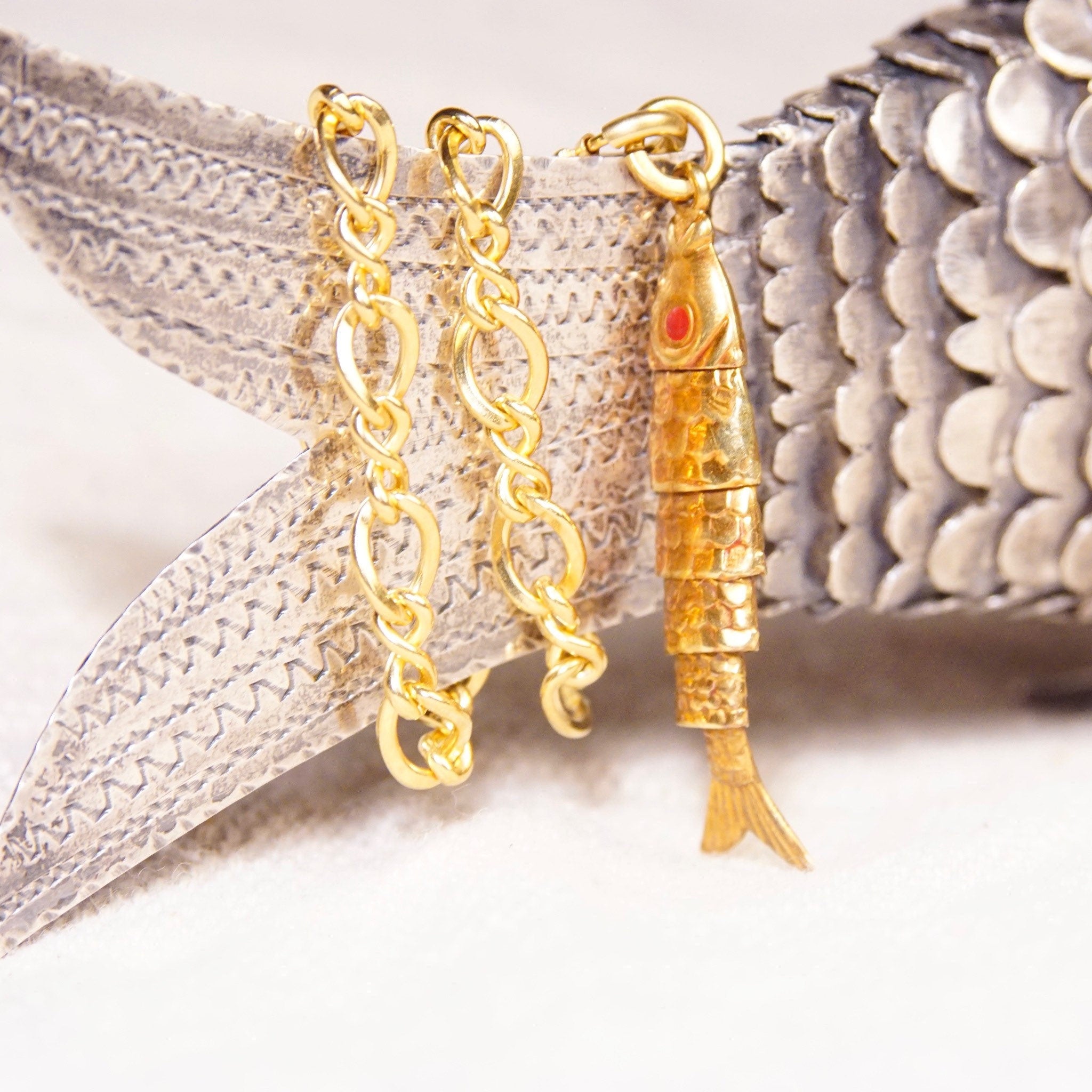 Vintage 18K Yellow Gold Articulated Fish Charm/Pendant, Red Cabochon Eyes, Moveable Scaled Fish Pendant, 750 Gold Charm, 2 Long