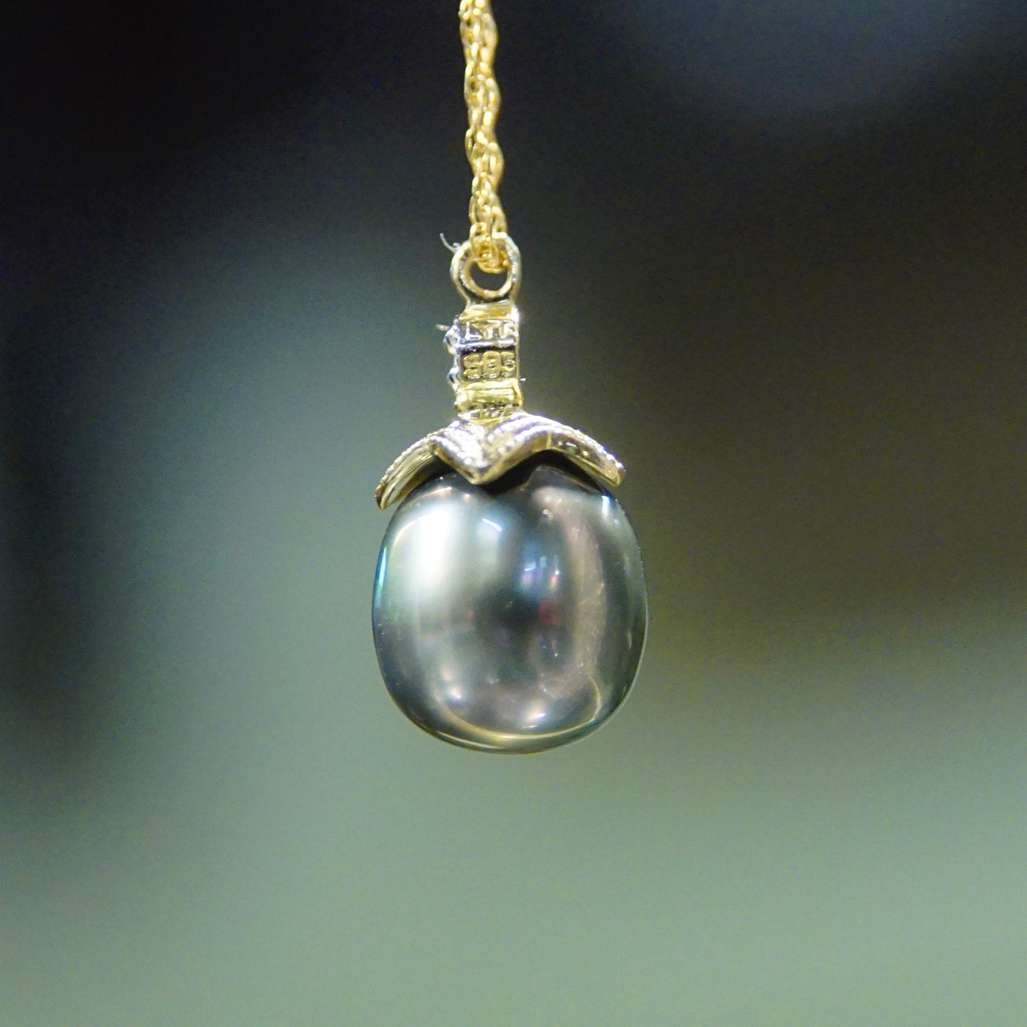 Vintage 14K Gold Tahitian Pearl Accent Diamond Teardrop Pendant Necklace, Delicate Gold Necklace With Black Pearl & Diamond Pendant, 18" L