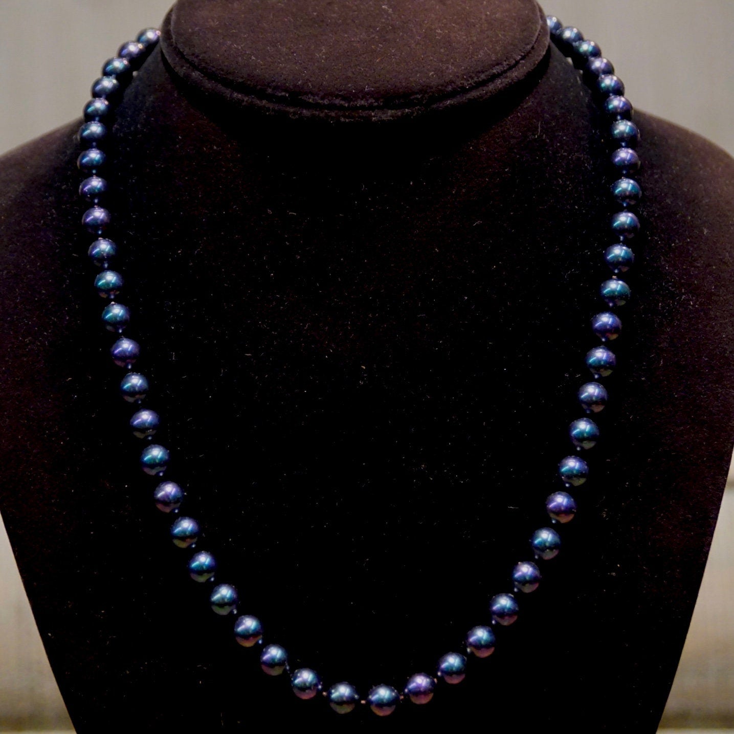Vintage Majorica Iridescent Black Pearl Necklace, 8mm Simulated Pearls, Single Strand, 925 Fish Hook Clasp, Original Box & Paperwork, 19.5"