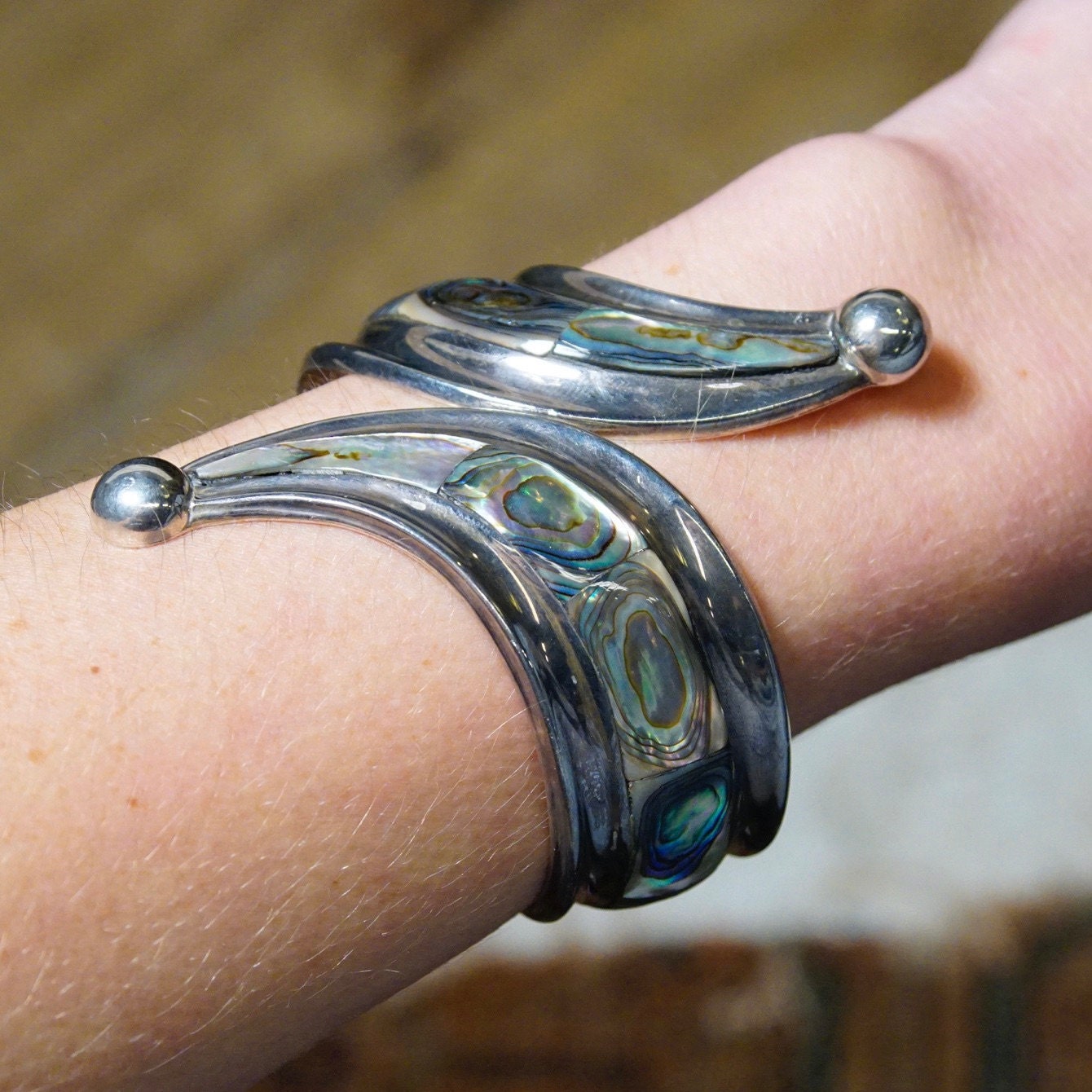 Vintage TAXCO Sterling Silver Abalone Hinge Cuff, Iridescent Shell Inlay Bracelet, Large Ornate Silver Cuff Bracelet, Statement Jewelry