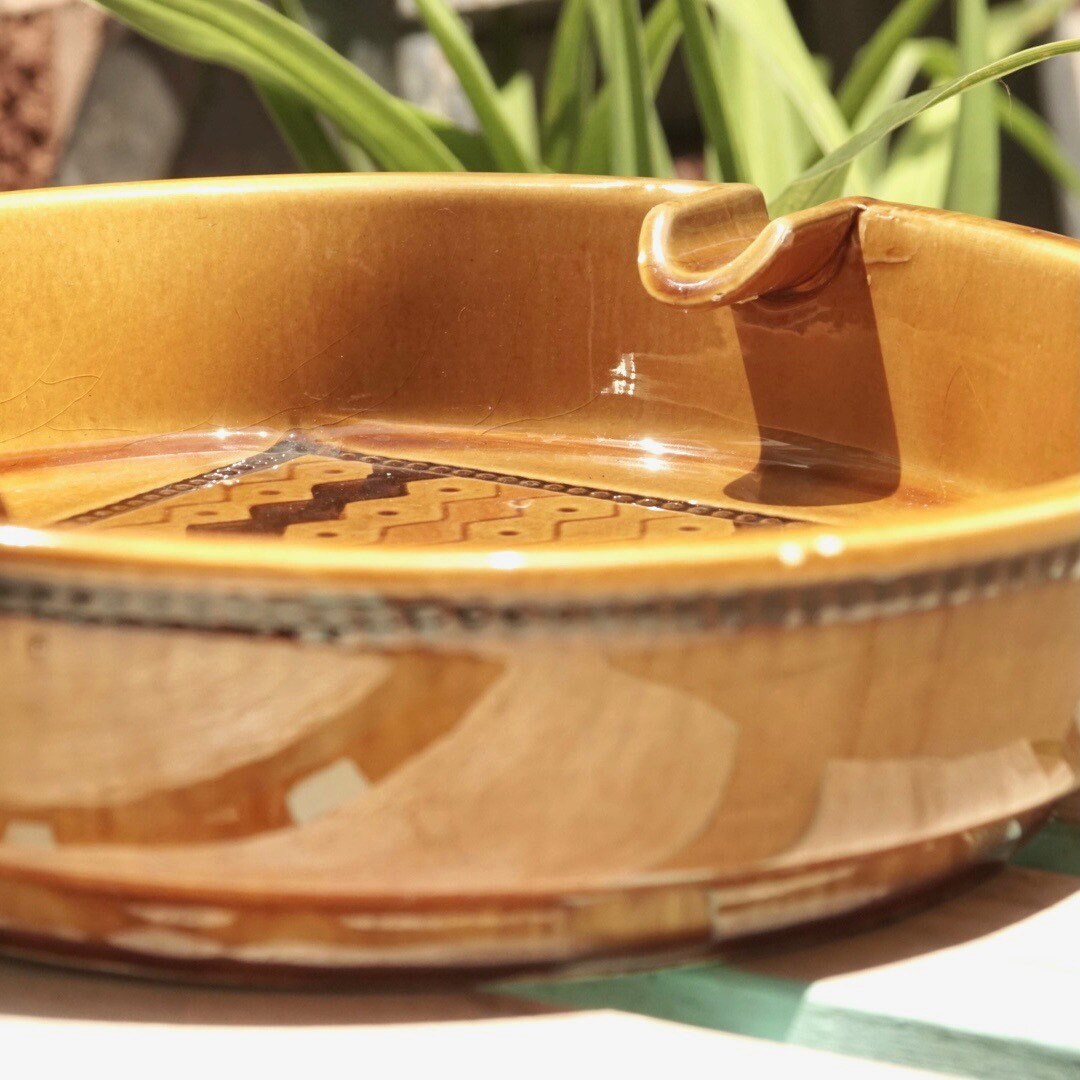 Vintagw Mid Century Modern Glazed Ceramic Ashtray, Large Round Ashtray With 2 Cigarette Holders, Brown & Tan Ceramic Ashtray, 9.5 Diameter