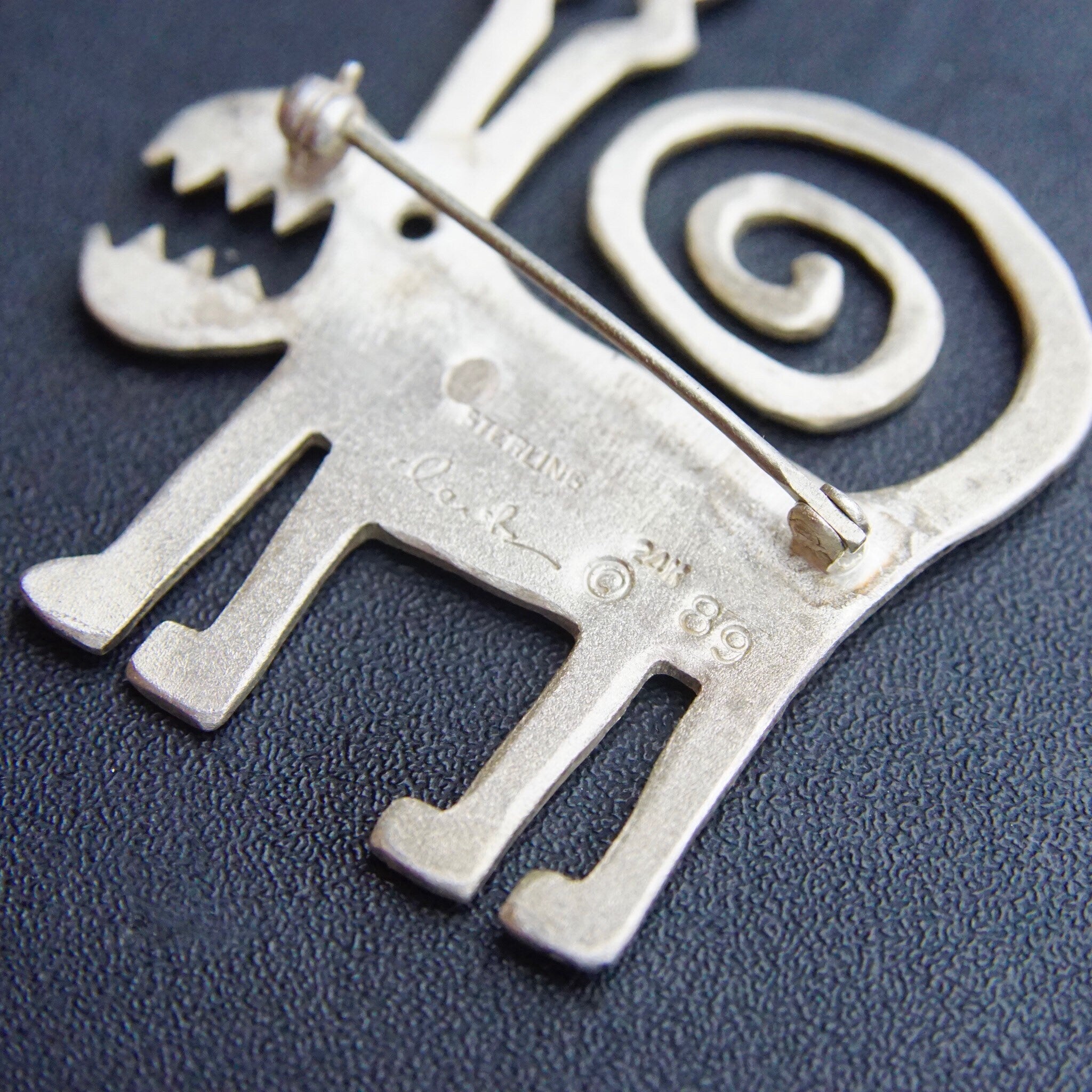 Vintage Signed Leitz 89 Sterling Silver & 24K Gold Monster Brooch, Hammered Silver Pin With Textured Gold Heart, Unique/Abstract Animal Pin