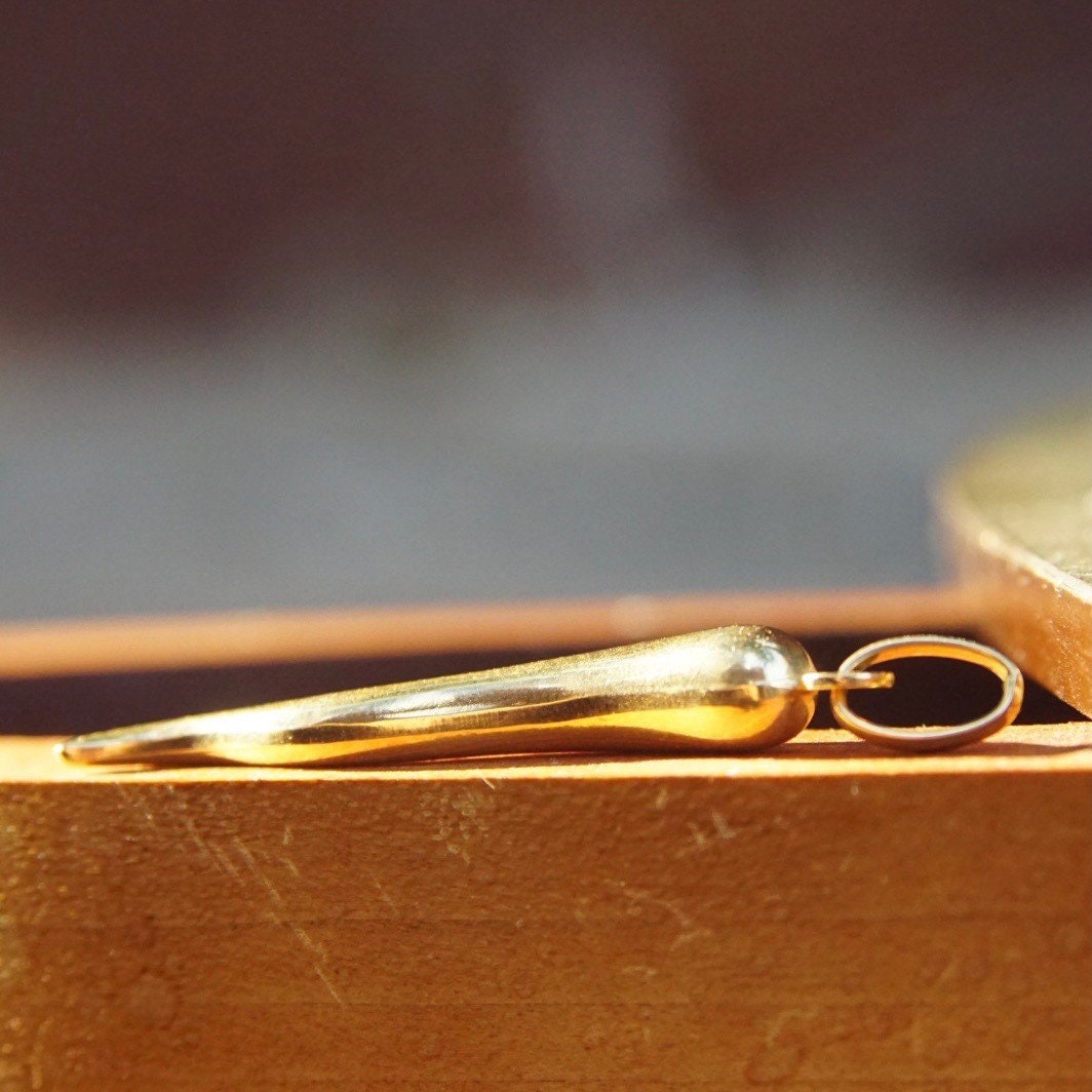 Vintage 14K Gold Italian Horn Pendant, Yellow Gold Cornicello , Good Luck Charm, Hollow Gold Italian Horn, Italian American, 2" L