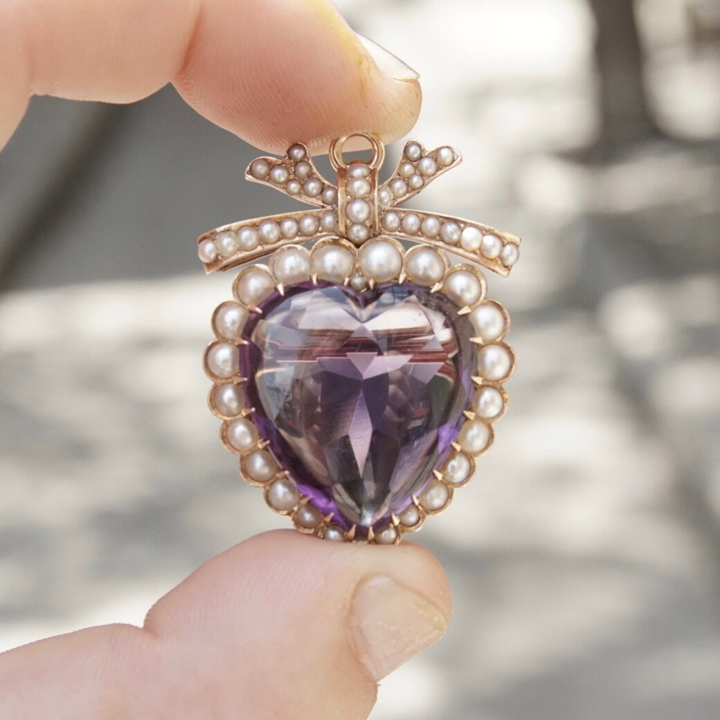 Brooch, Large Heart-Shaped Amethyst Stone, Gold Ribbon Bow, Antique Edwardian