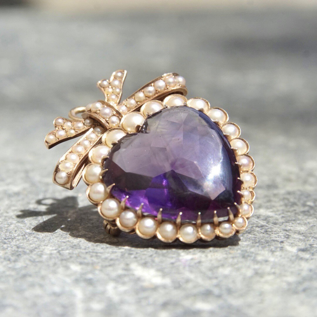 Brooch, Large Heart-Shaped Amethyst Stone, Gold Ribbon Bow, Antique Edwardian