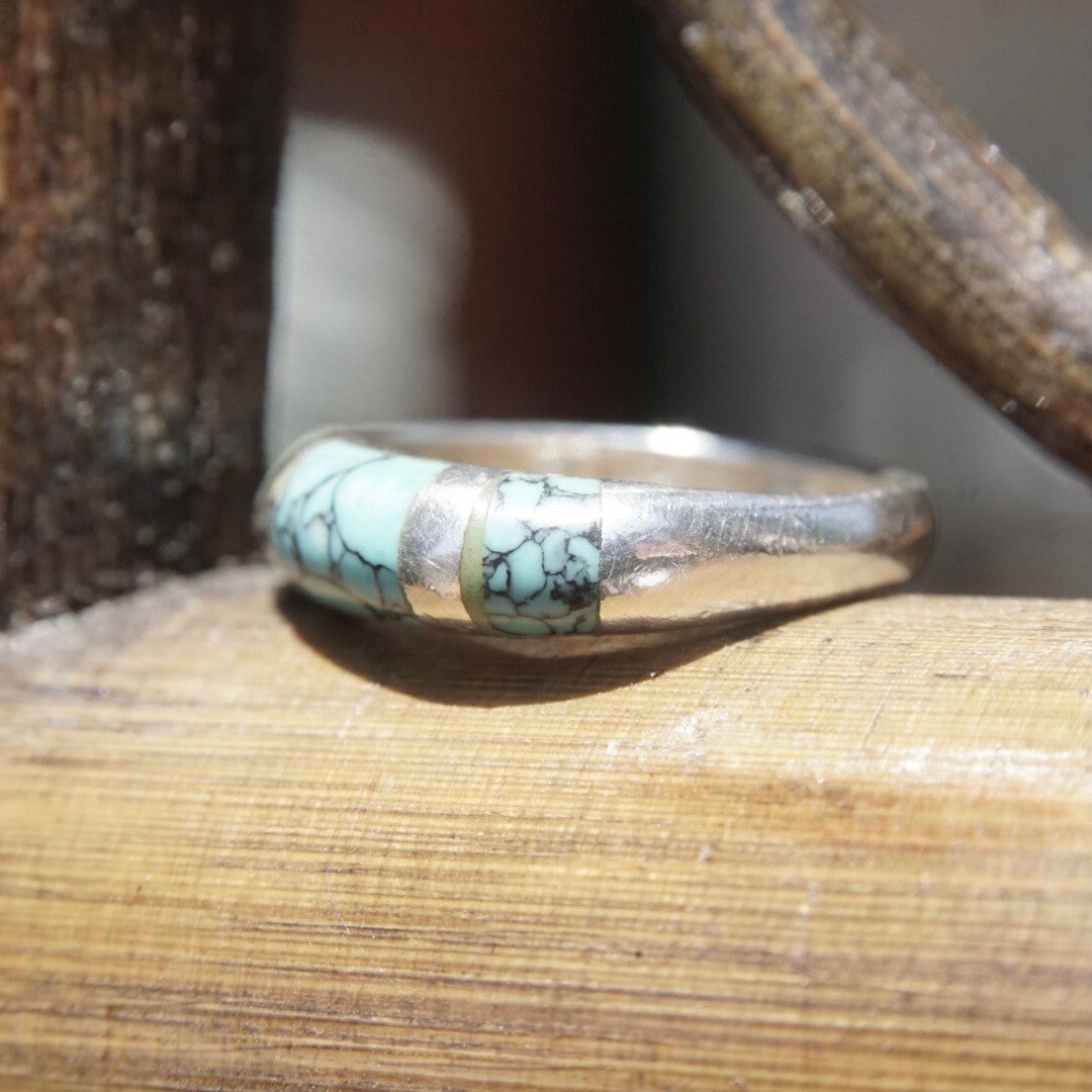 Vintage sterling silver ring with light blue speckled turquoise inlay on tapered band, stackable, size 8 1/2 US