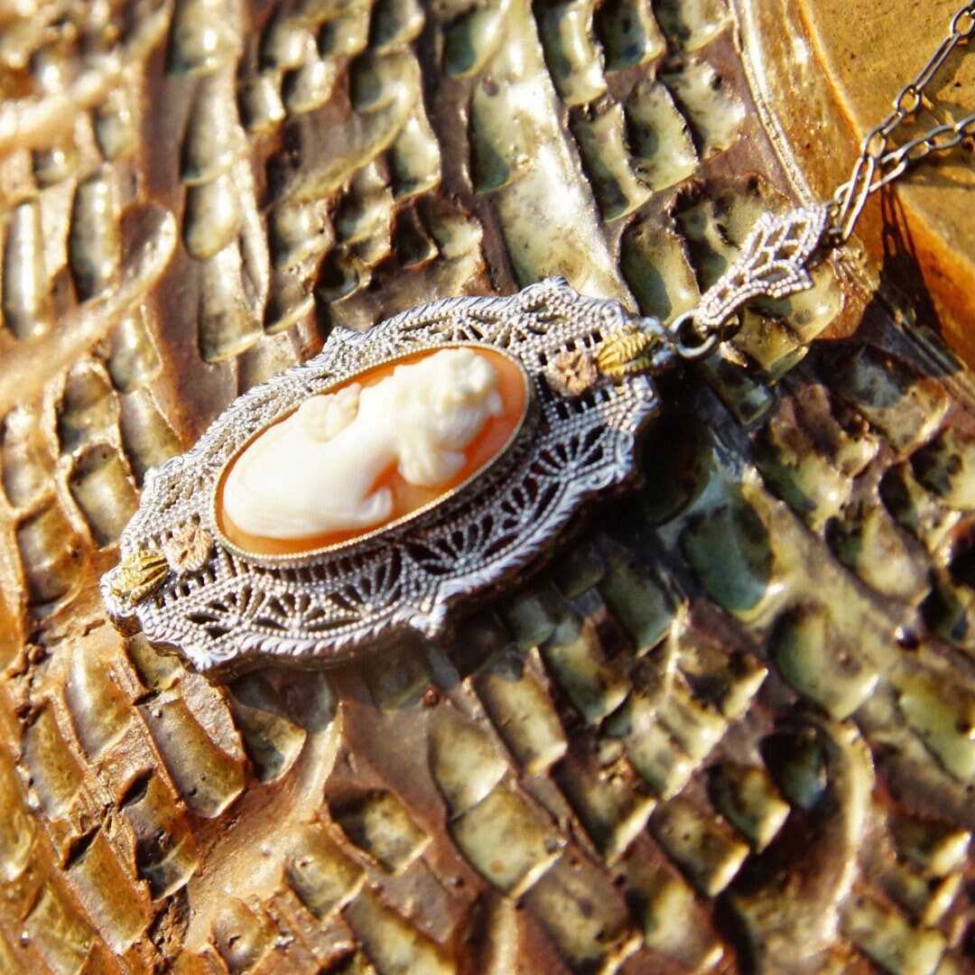 Vintage Art Deco 10K White Gold Cameo Filigree Pendant Necklace, Ornate Filigree Pendant, 16" Long Matching Chain, Signed Esemco 10K