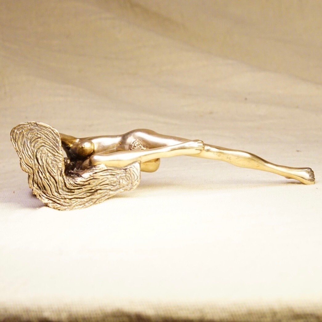 Vintage 1977 Signed Tom Bennett Reflections Table Sculpture 89/100, Nude Woman Crawling On Hands & Knees, Dramatic Figure Statue, 8 1/2 L
