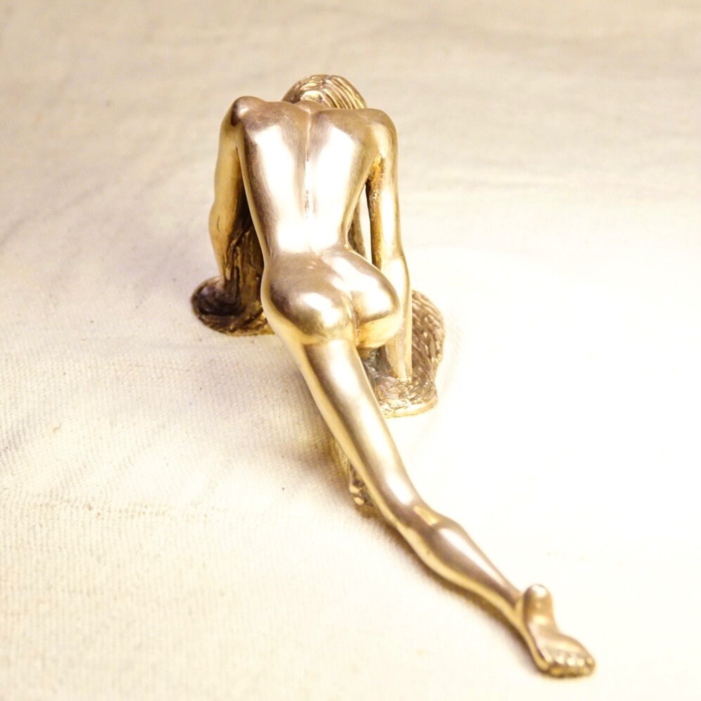 Vintage 1977 Signed Tom Bennett Reflections Table Sculpture 89/100, Nude Woman Crawling On Hands & Knees, Dramatic Figure Statue, 8 1/2 L