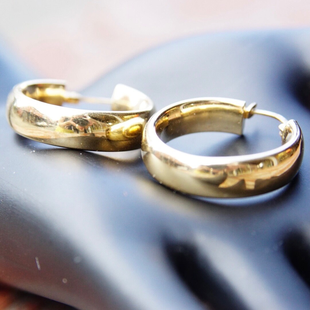 Vintage 14K Yellow Gold Hoop Earrings, Signed Sakes Fifth Avenue, Petite Gold Latch Back Hoops, Classic Gold Earrings, 1 1/2" Long