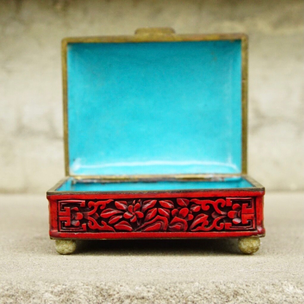 Antique Chinese Carved Cinnabar Enamel Hinge Box W/ Lid, Intricately Carved Figural Landscape, Flora/Fauna Motifs, 4" W x 3.5" D x 2" H