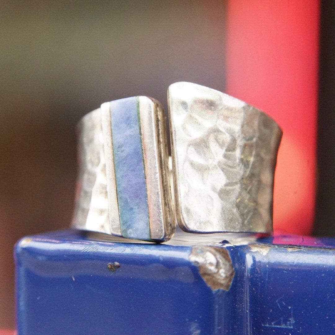Vintage Hammered Sterling Silver Inlaid Gemstone Ring, Marbled Blue Stone, Textured Silver Cuff Ring, Adjustable, 925 Jewelry
