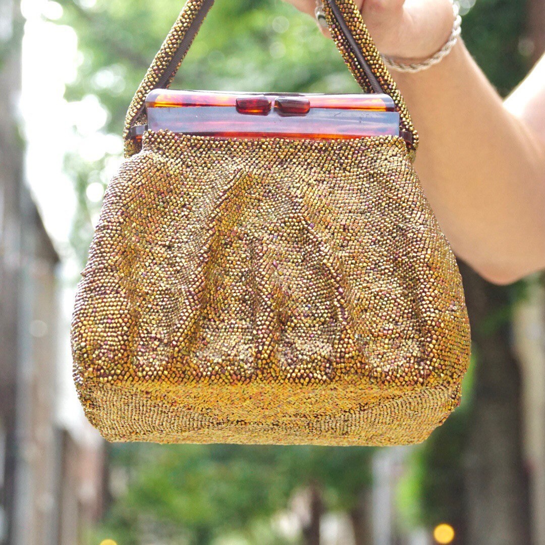 Vintage Beaded Bakelite Box Purse, Shimmering Brown Beads, Marbled Red/Brown Bakelite Lid, Matching Top Handle, Structured Handbag