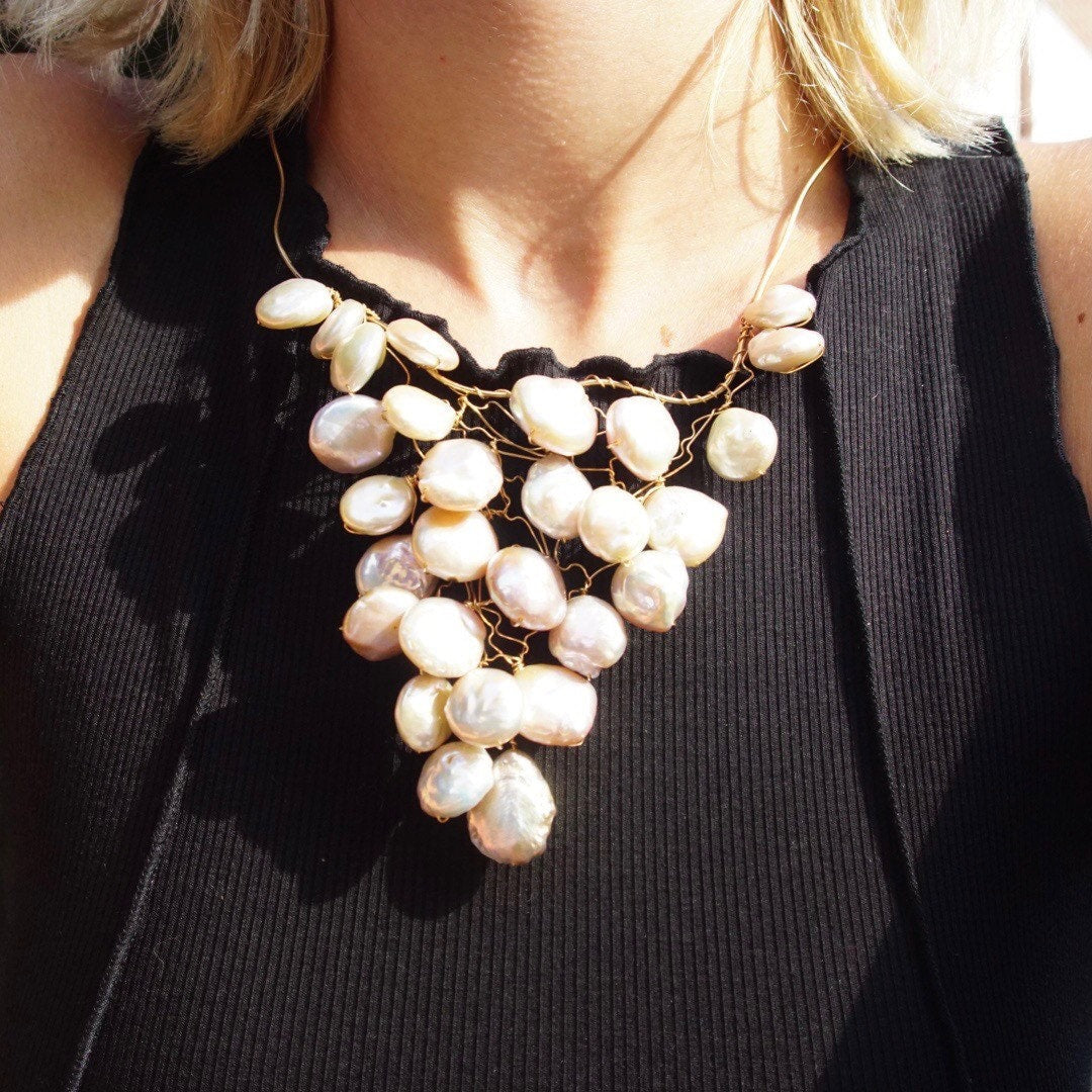 Vintage 14K Gold Baroque Pearl Bib Necklace, Gold Wire Choker, Large Iridescent Pearls, Chunky Statement Necklace, 585 Jewelry