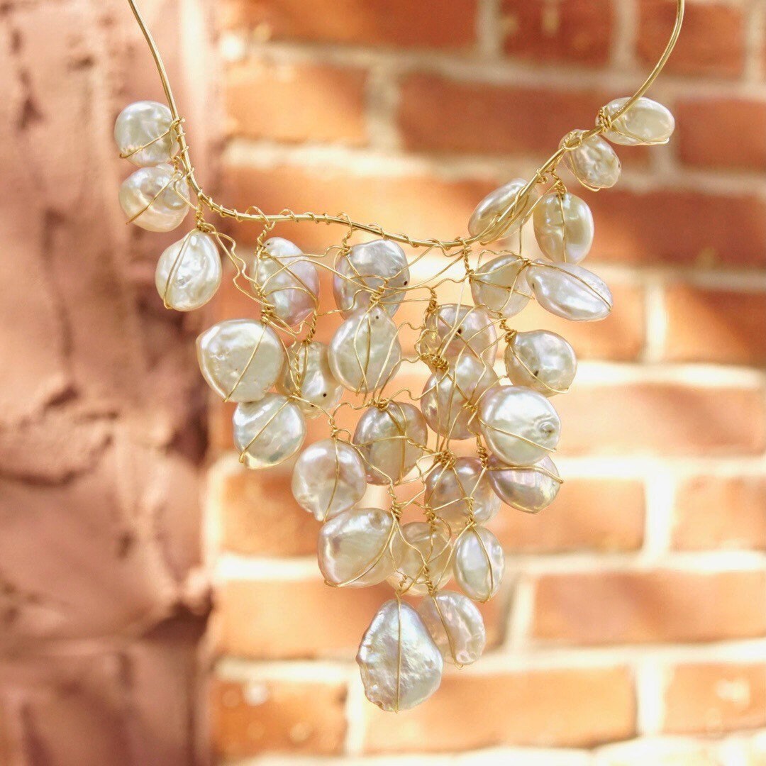 Vintage 14K Gold Baroque Pearl Bib Necklace, Gold Wire Choker, Large Iridescent Pearls, Chunky Statement Necklace, 585 Jewelry
