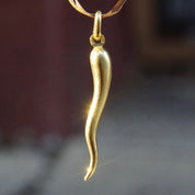Vintage 14K Gold Italian Horn Pendant, Yellow Gold Cornicello , Good Luck Charm, Hollow Gold Italian Horn, Italian American, 2" L