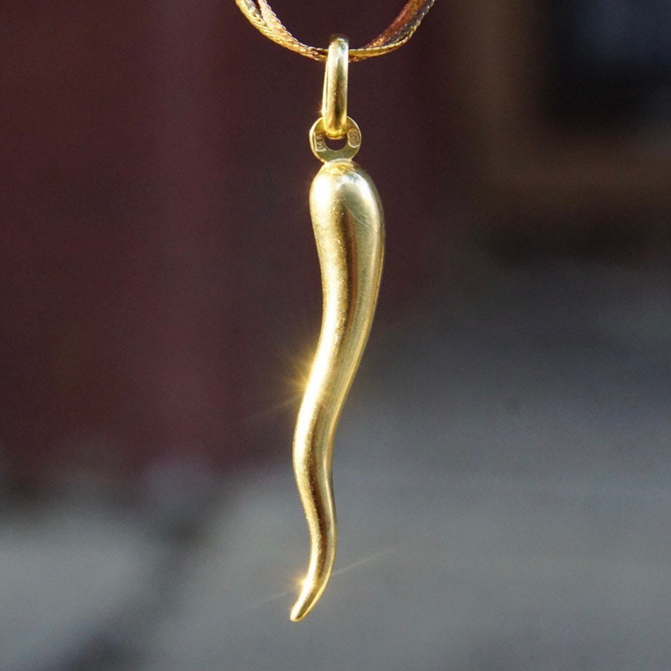 Vintage 14K Gold Italian Horn Pendant, Yellow Gold Cornicello , Good Luck Charm, Hollow Gold Italian Horn, Italian American, 2" L