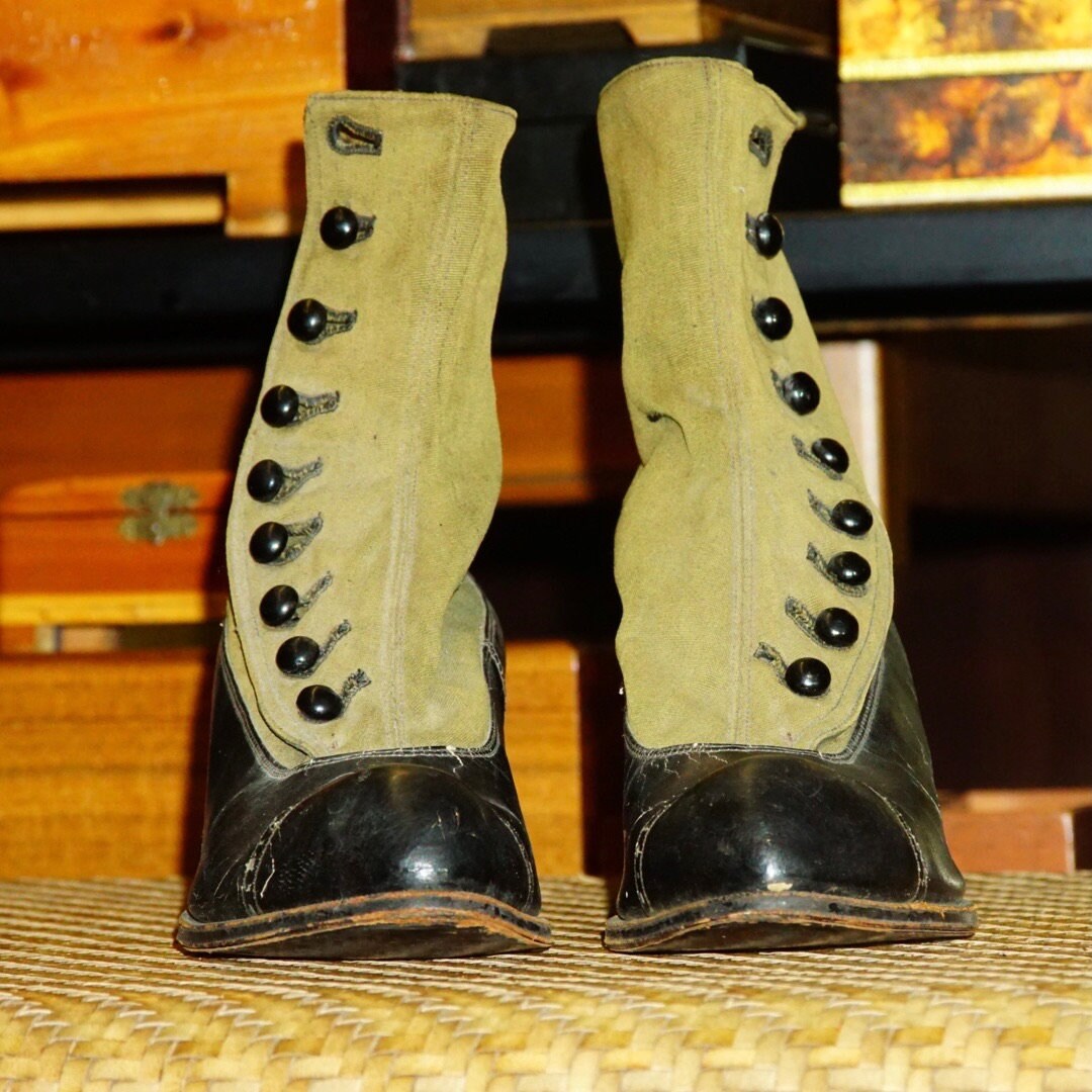 Victorian/Edwardian Women's Black Leather & Fabric Button Up Boots, Two-Tone Heeled Ankle Boots, Trade La France, Size 6-6.5 US