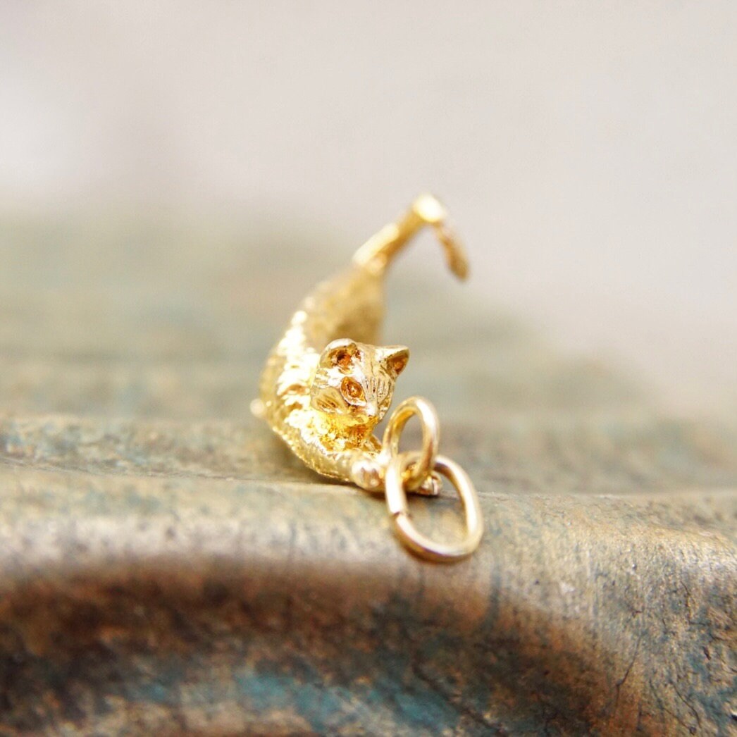Pendant, Cute Little Playing Cat Charm, Cat Lover Jewelry, 585 Gold, 1" Long