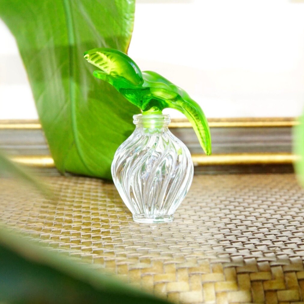 Vintage Signed Nina Ricci Lalique Two Dove Perfume Bottle CC 642, Frosted Green Glass Stopper, Ridged Clear Glass Bottle, 3.75" H