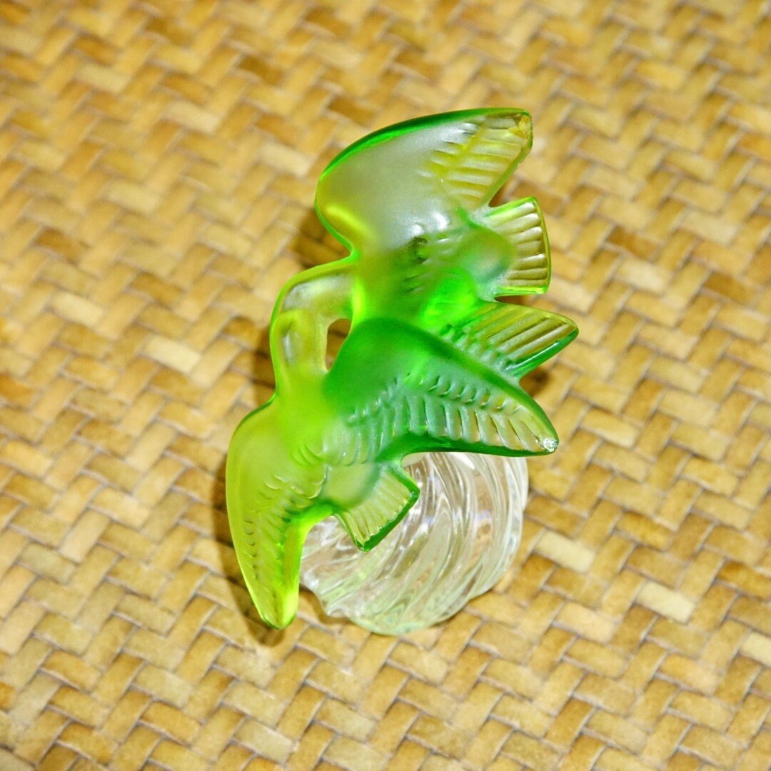 Vintage Signed Nina Ricci Lalique Two Dove Perfume Bottle CC 642, Frosted Green Glass Stopper, Ridged Clear Glass Bottle, 3.75" H